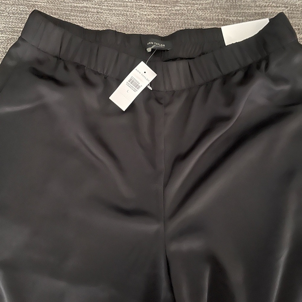 Ann Taylor High Rise wide leg trousers L NWT